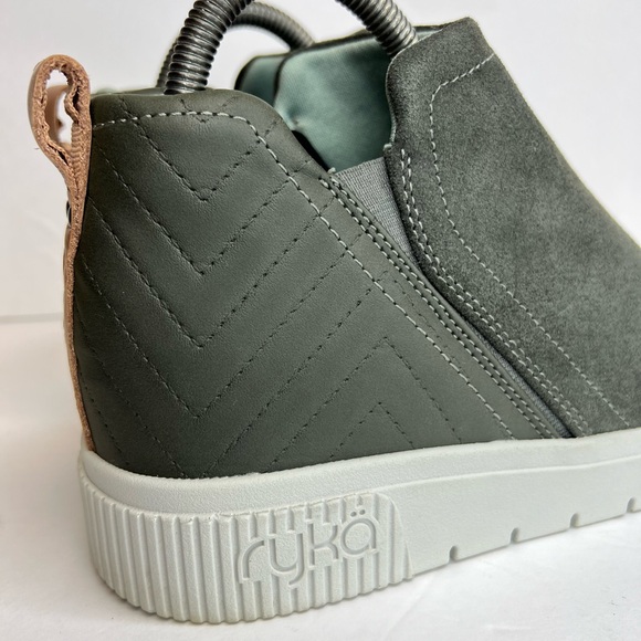 Ryka Vera 2 Womens Alpine Green/Deep Grey Suede Side Zip Wedge heel SNEAKER BOOT - Picture 6 of 15